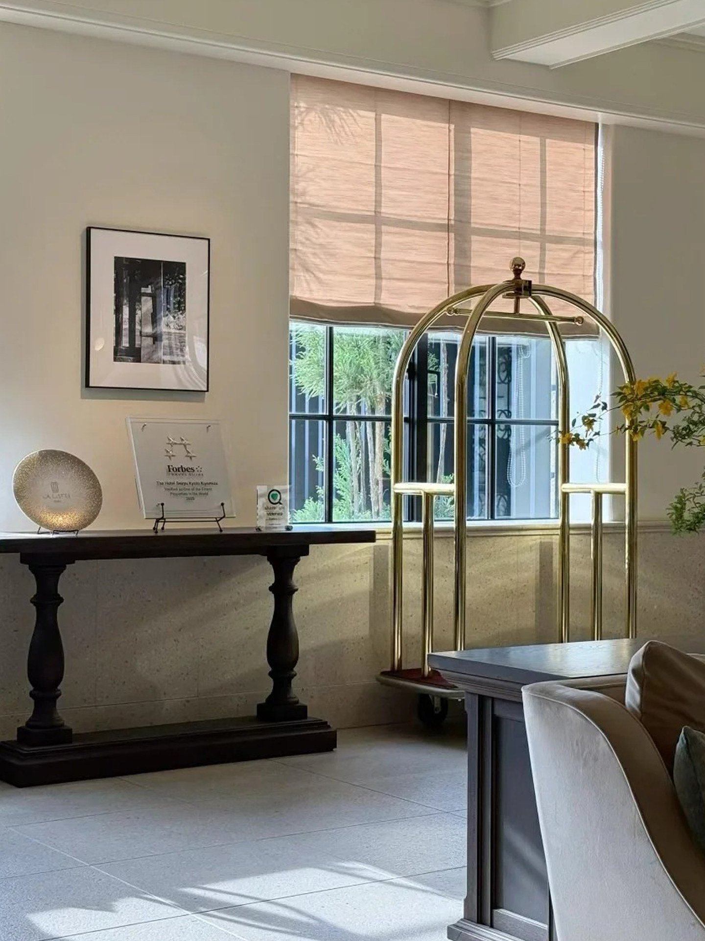 American-Style Console Table — product image 2