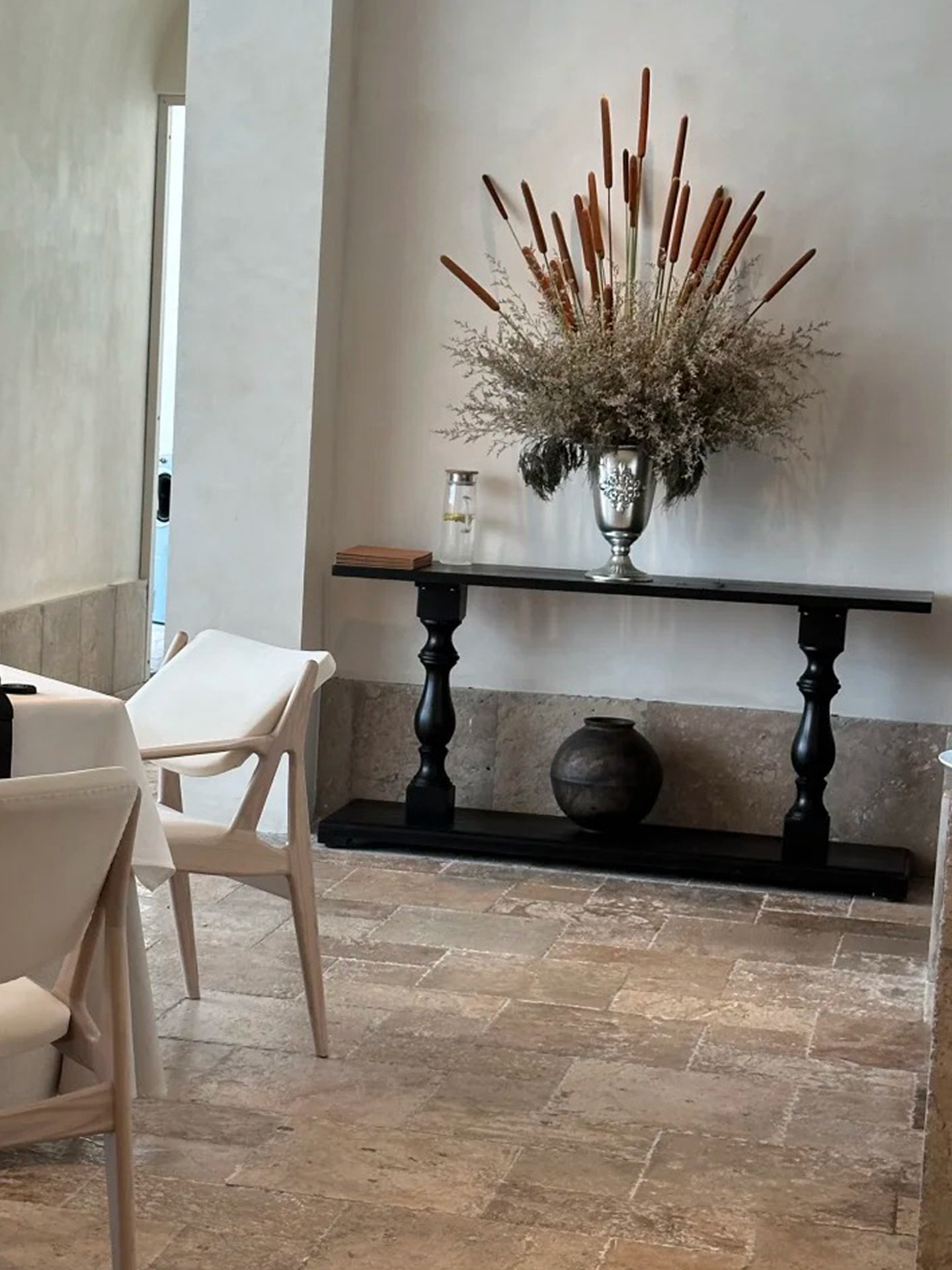 American-Style Console Table — product image 3