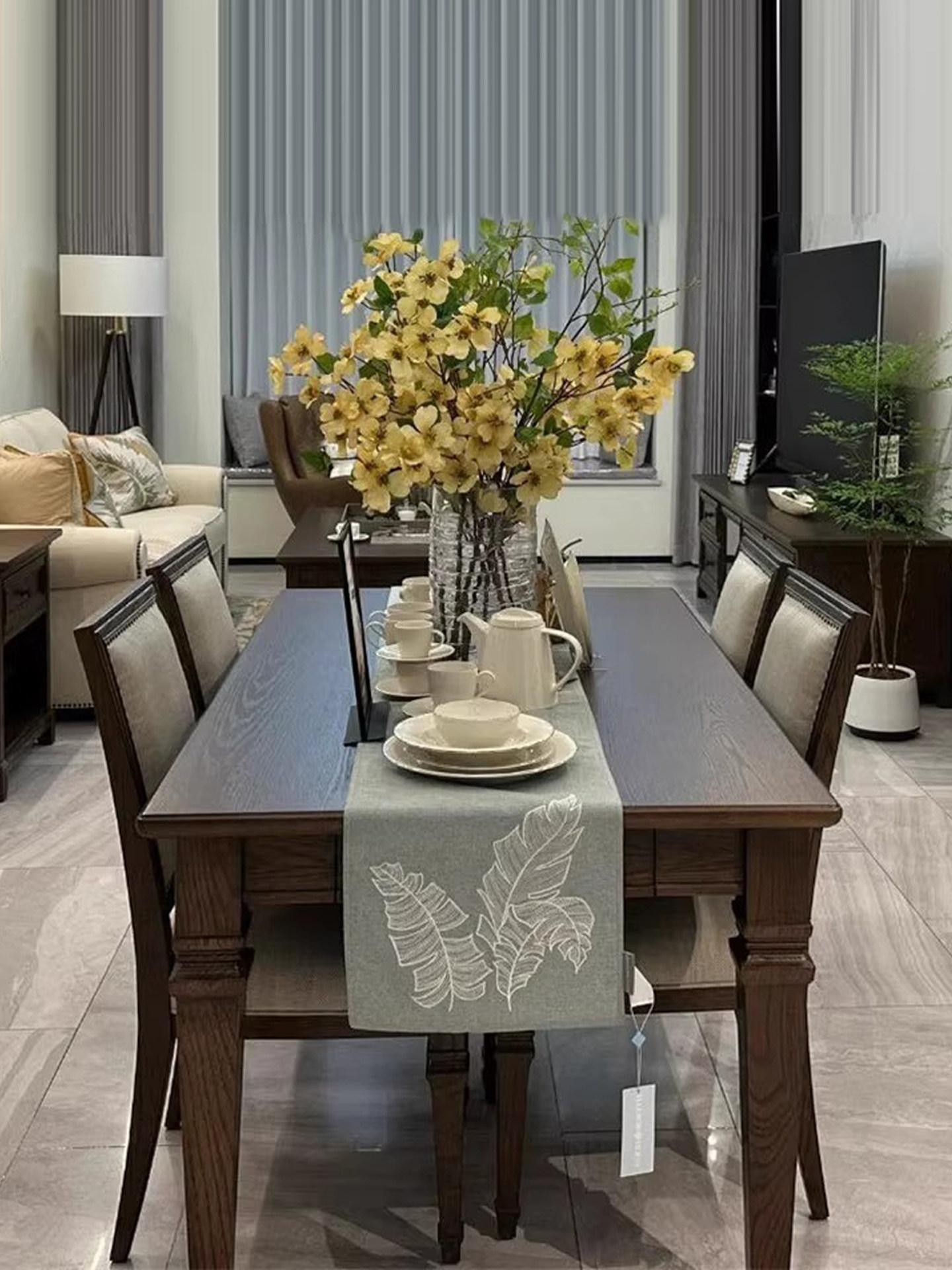 American-Style Dining Table — product image 1