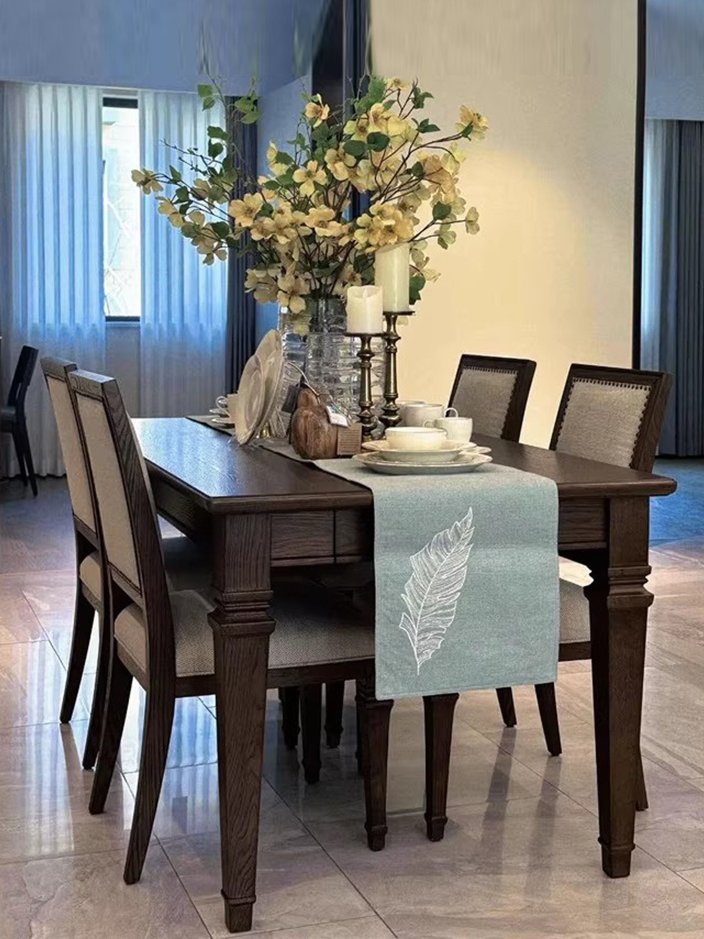 American-Style Dining Table — product image 3